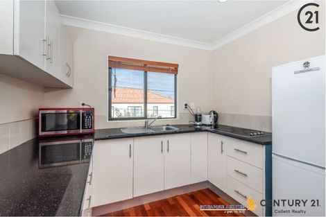 Photo of property in 49 College Road, Northcote, Auckland, 0627
