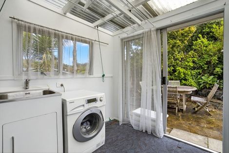 Photo of property in 11 Kendale Drive, Leigh, 0985