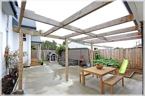 Photo of property in 10 Guildford Street, Levin, 5510