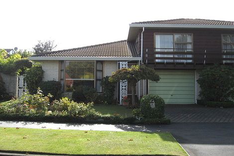 Photo of property in 2/4 Sayers Crescent, Ilam, Christchurch, 8041