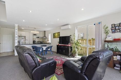 Photo of property in 31 Popokatea Drive, Takanini, 2112