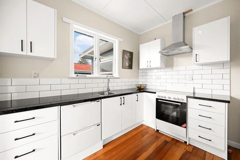 Photo of property in 69 Pine Avenue, Melville, Hamilton, 3206