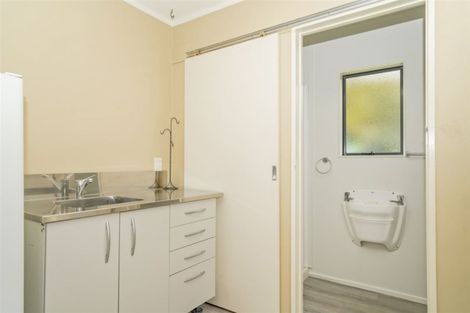 Photo of property in 10 Joan Gaskell Drive, Whitianga, 3510