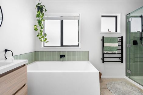 Photo of property in 6 Ranfurly Place, Te Kamo, Whangarei, 0112