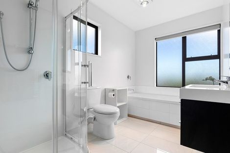 Photo of property in 21 Tangy Loch Lane, Broomfield, Christchurch, 8042