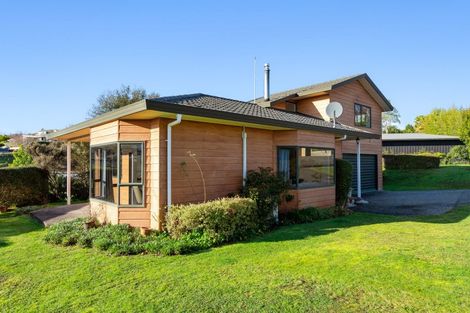 Photo of property in 35 Selwyn Road, Havelock North, 4130