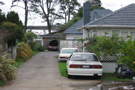 Photo of property in 2/15 Pakuranga Road, Pakuranga, Auckland, 2010