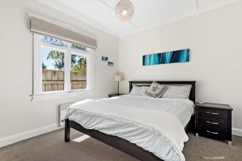 Photo of property in 37 Richmond Avenue, Karori, Wellington, 6012