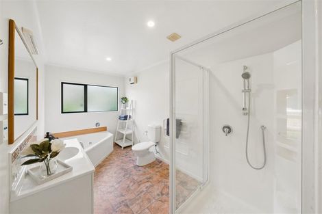 Photo of property in 23 Amesbury Drive, Churton Park, Wellington, 6037