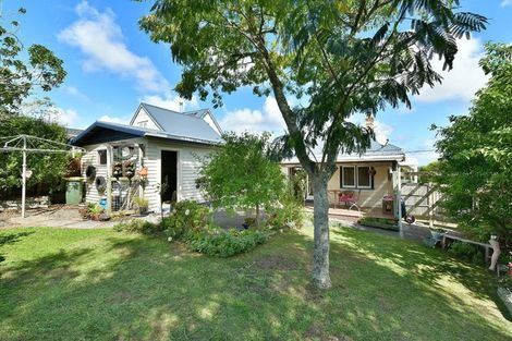 Photo of property in 28 Puriri Street, Helensville, 0800