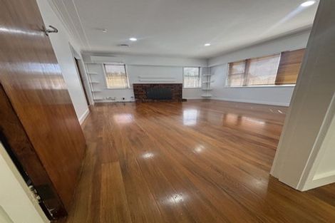 Photo of property in 211 Sturges Road, Henderson, Auckland, 0612