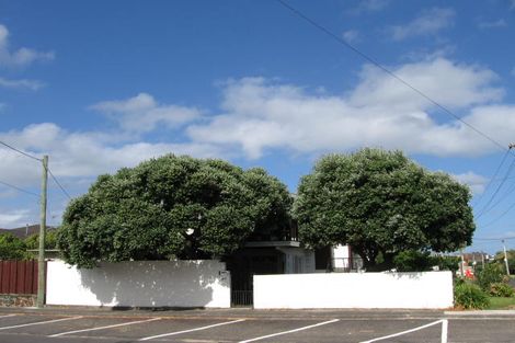 Photo of property in 1/45 Milford Road, Milford, Auckland, 0620