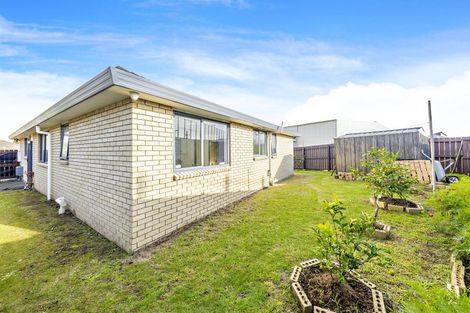 Photo of property in 24 Scotts Field Drive, Takanini, 2112