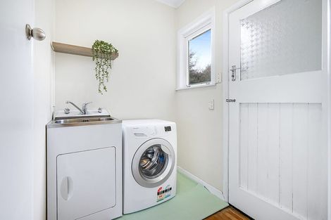 Photo of property in 51 Sillary Street, Hamilton East, Hamilton, 3216