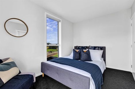 Photo of property in 38d Breakwater Road, Moturoa, New Plymouth, 4310