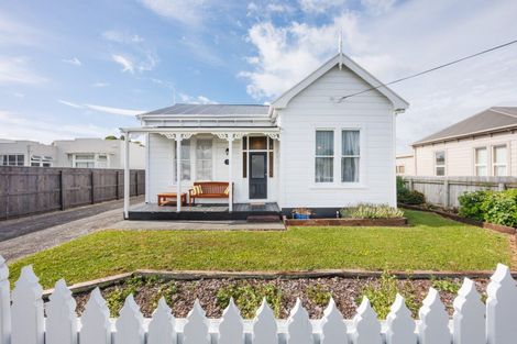 Photo of property in 11 Montagu Street, Feilding, 4702