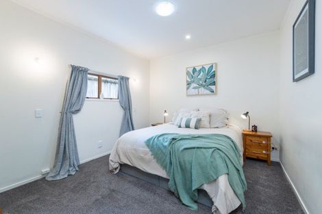 Photo of property in 8 Harold Grove, Stokes Valley, Lower Hutt, 5019