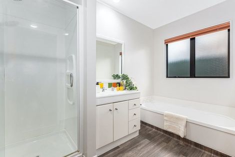 Photo of property in 2/25 Vincent Street, Waterloo, Lower Hutt, 5011