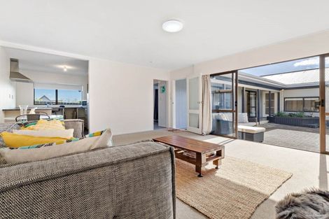 Photo of property in 14 Bannerman Road, Morningside, Auckland, 1022