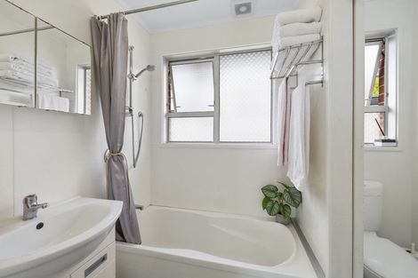 Photo of property in 2/31 Findlay Street, Moturoa, New Plymouth, 4310