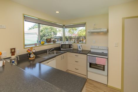 Photo of property in 2/125 Hawthornden Road, Avonhead, Christchurch, 8042