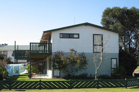 Photo of property in 2/115 Harbour Road, Ohope, 3121