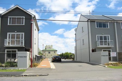 Photo of property in 6/31 Poulson Street, Addington, Christchurch, 8024