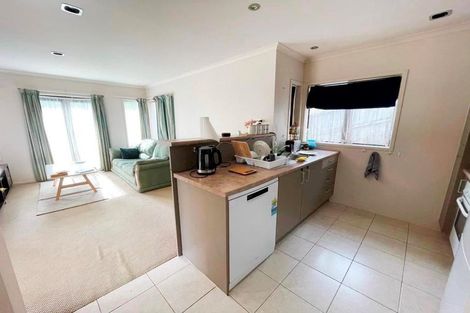 Photo of property in 34 Helen Ryburn Place, Torbay, Auckland, 0630