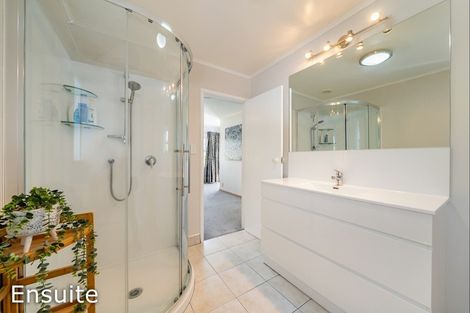 Photo of property in 8 Saint Andrews Grove, Boulcott, Lower Hutt, 5010