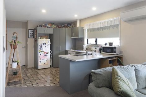 Photo of property in 10 Clinton Lane, Woolston, Christchurch, 8062