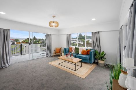 Photo of property in 6a&b Simcox Street, Otaki Beach, Otaki, 5512