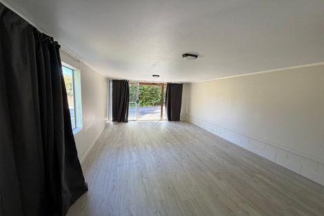 Photo of property in 1/21 Sunnyside Road, Sunnyvale, Auckland, 0612