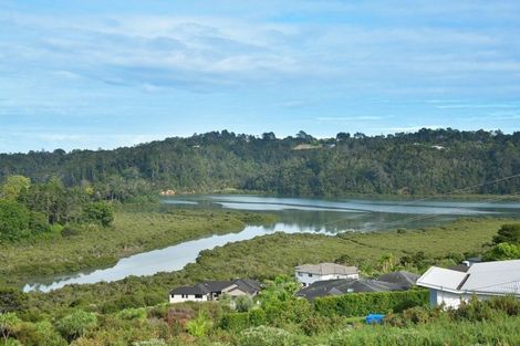 Photo of property in 80 Kittiwake Drive, Schnapper Rock, Auckland, 0632