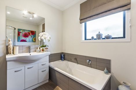 Photo of property in 25 Jade Lane, Paraparaumu, 5032