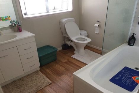 Photo of property in 9a Greenhaven Avenue, Opaheke, Papakura, 2113