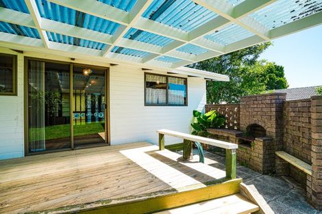 Photo of property in 18 Fairdale Avenue, Red Hill, Papakura, 2110
