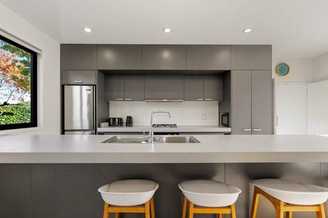 Photo of property in 2 Bridesdale Drive, Lake Hayes, Queenstown, 9304