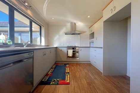 Photo of property in 63 Saint James Drive, Huntington, Hamilton, 3210