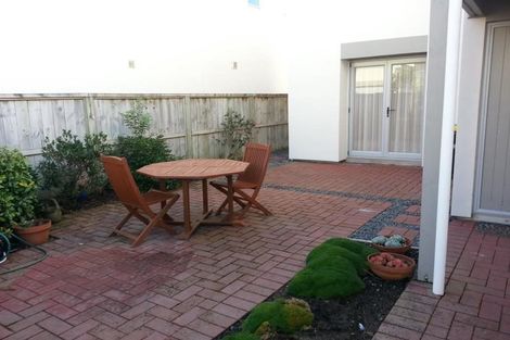 Photo of property in 18/36u Dee Street, Island Bay, Wellington, 6023