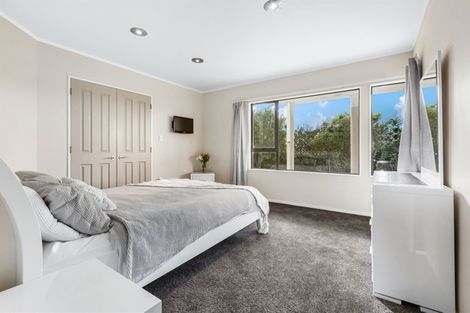 Photo of property in 24 Saint Ives Drive, Camborne, Porirua, 5026