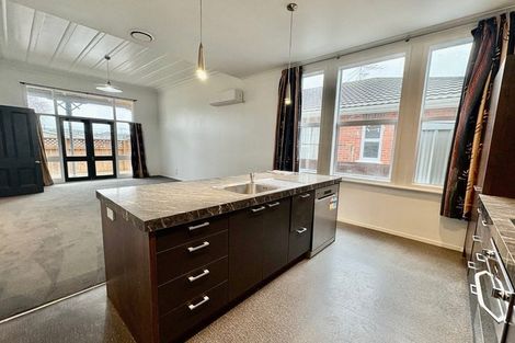 Photo of property in 19 Royal Crescent, Saint Kilda, Dunedin, 9012
