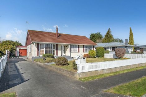 Photo of property in 5 Fisher Place, Carterton, 5713