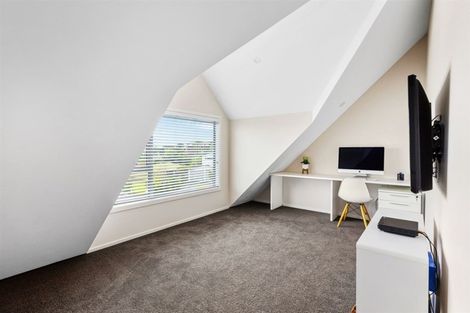 Photo of property in 88 Mercury Way, Whitby, Porirua, 5024