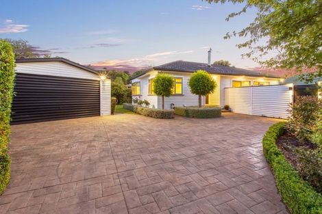 Photo of property in 32 Koromiko Street, Saint Martins, Christchurch, 8022