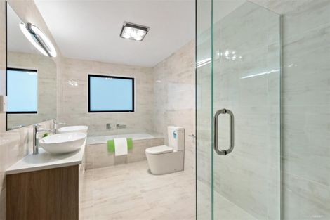 Photo of property in 13 Golden Avenue, Flat Bush, Auckland, 2019