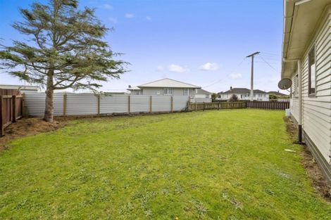 Photo of property in 3 Sutton Place, Hawera, 4610