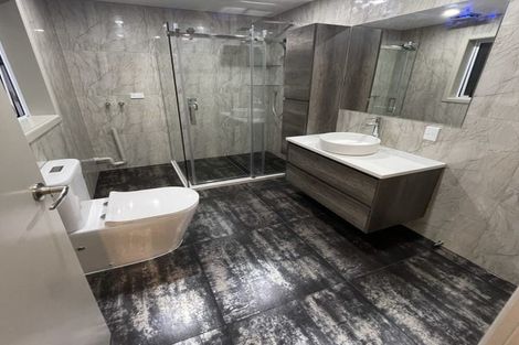 Photo of property in 16 Walworth Avenue, Pakuranga Heights, Auckland, 2010