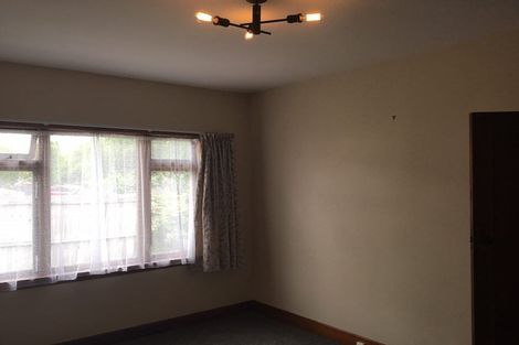 Photo of property in 118 Holly Road, St Albans, Christchurch, 8014