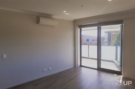 Photo of property in 2/22 Kerewhenua Crescent, Hobsonville, 0616