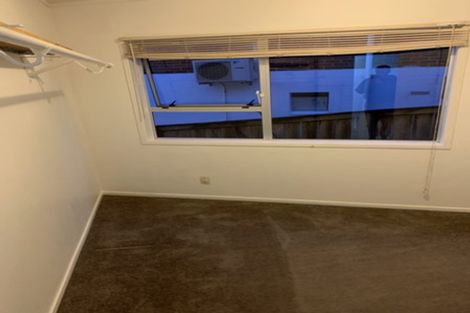 Photo of property in 522 Beach Road, Murrays Bay, Auckland, 0630